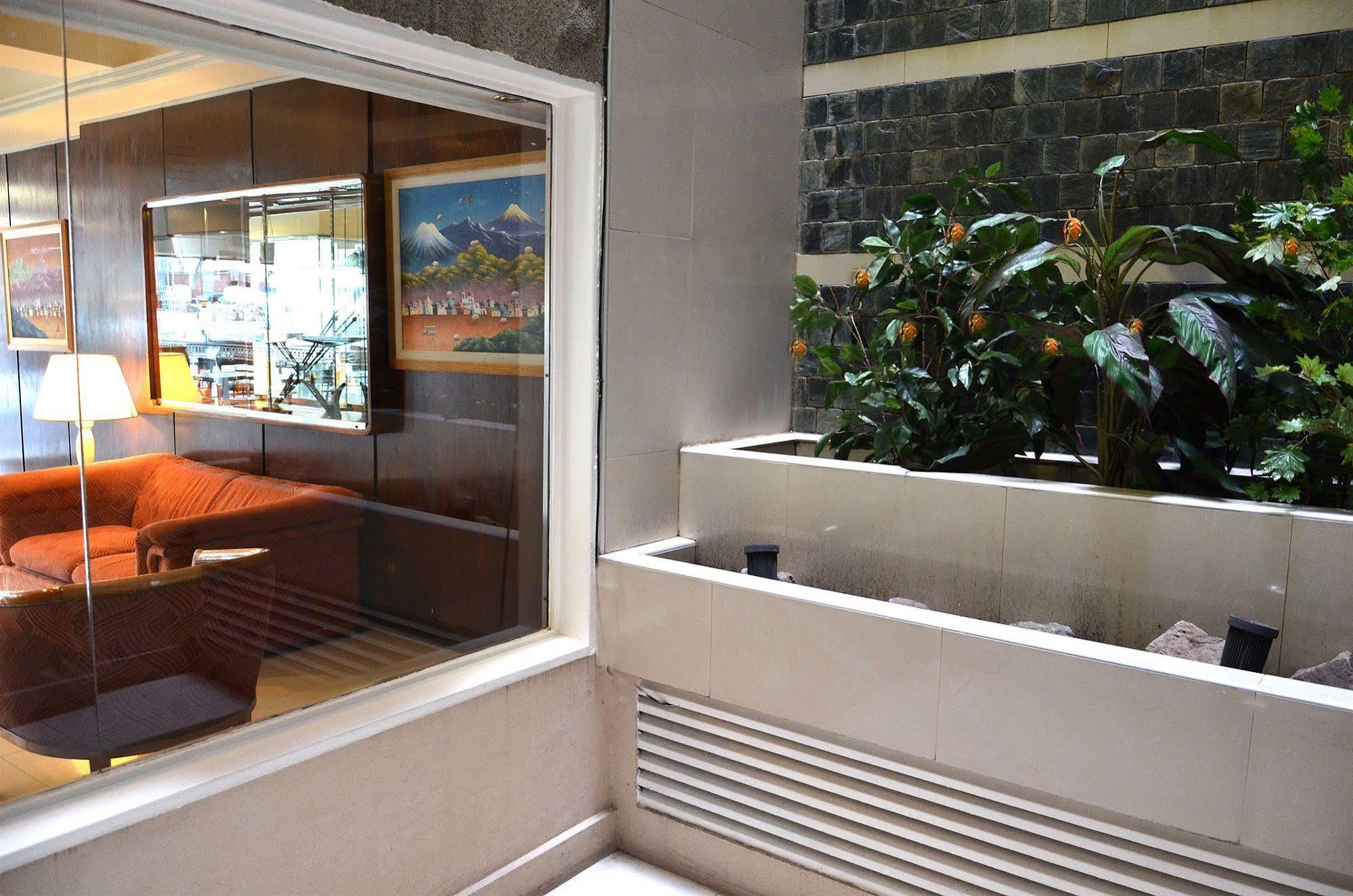 Ecuador Hotel Buenos Aires Eksteriør billede